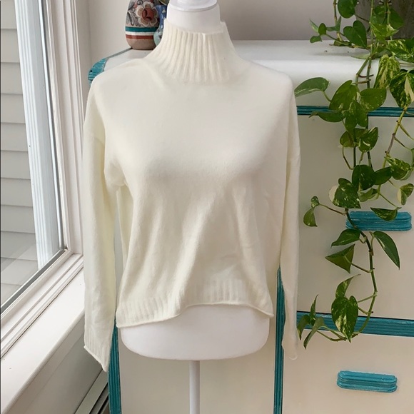 Soft Crop White Sweater, White Turtleneck Sweater, Cropped Business Casual - Picture 1 of 8